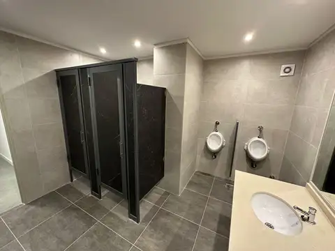 Oficina en Alquiler al Oeste