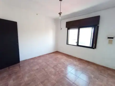 Depto Tipo Casa en Alquiler de 4 ambientes