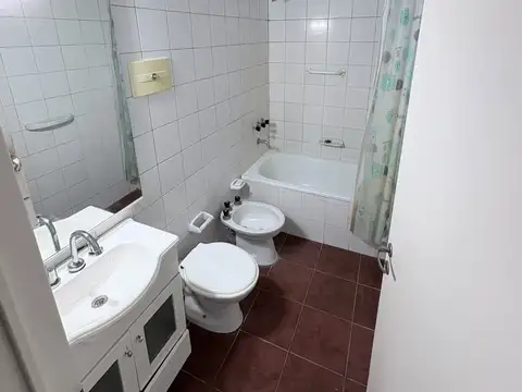 DEPARTAMENTO EN ALQUILER   Villa Luro