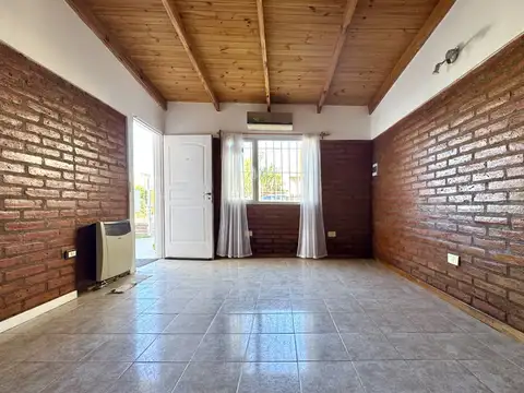 Casa en Venta en Puerto Madryn, USD 145.000