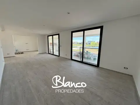 Casa 5 ambientes con 5 baños