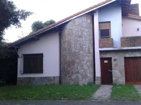 Casa  en Venta ubicado en Quilmes Oeste, Quilmes, G.B.A. Zona Sur - SVN0527_LP584315_1