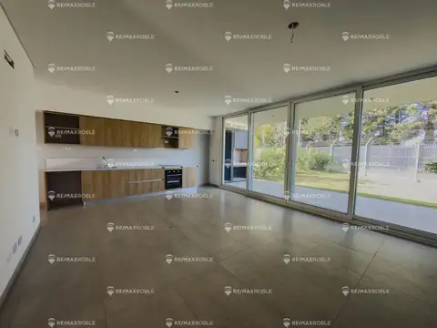 Casa en Venta en Luciernagas Pilar, USD 295.000