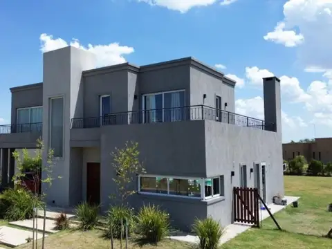 Casa en Venta de 5 dormitorios