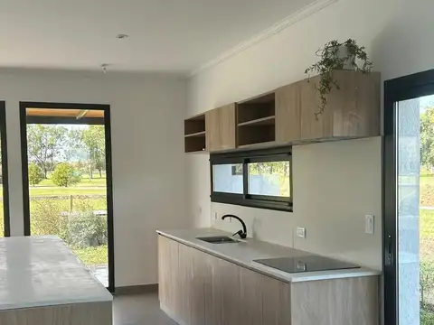 Casa en Venta en Longchamps, USD 210.000