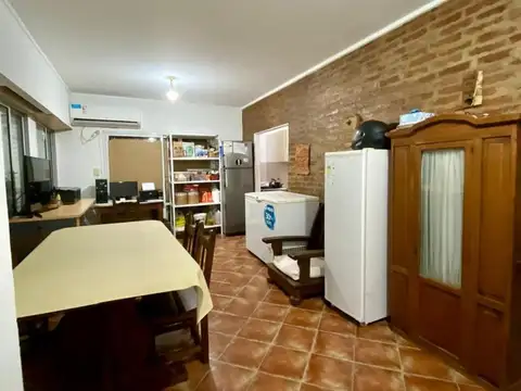 VENTA 2 DEPARTAMENTOS SOBRE UN GRAN TERRENO