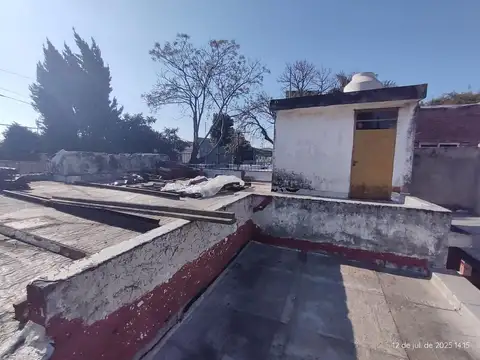 Oportunidad 150 m² totales en zona I1 a una cuadra de Mitre