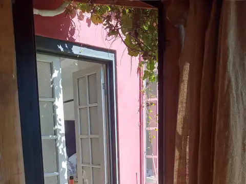Depto Tipo Casa en Alquiler de 2 ambientes
