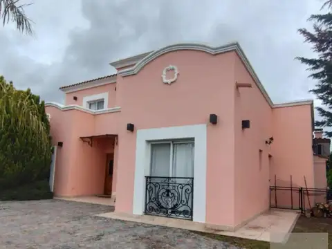 Casa en Venta en San Isidro Labrador, USD 520.000