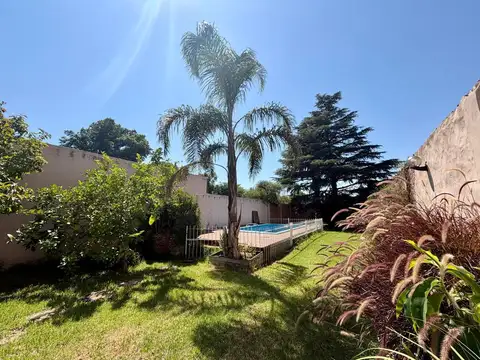 Casa céntrica en venta    ID 5941