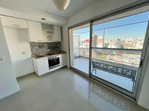 Monoambiente dividido c/ balcon aterrazado - G. del Rio 2500