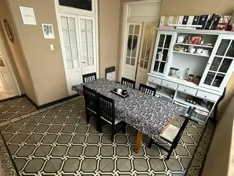 Casa en Venta Modernizada 4 Ambientes con patio en Tigre Centro