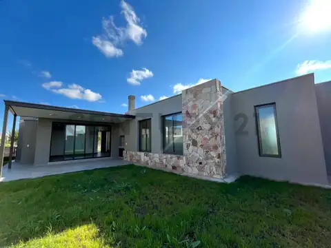 CASA EN VENTA - GRAN BOEDO