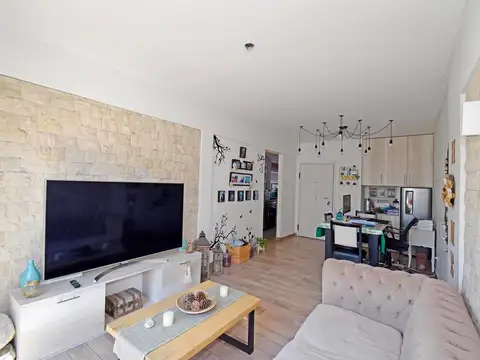 Espectacular 3 ambientes al frente a la venta en Almagro