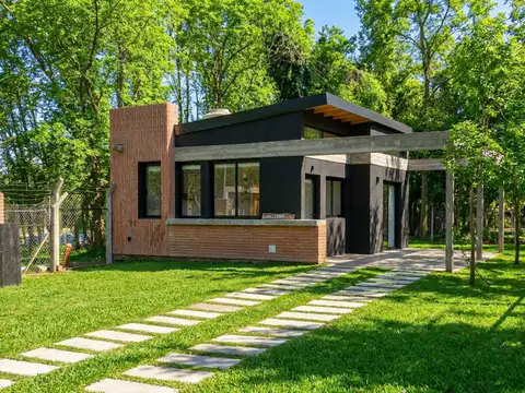 CASA 2 AMBIENTES EN VENTA EN SAN VICENTE