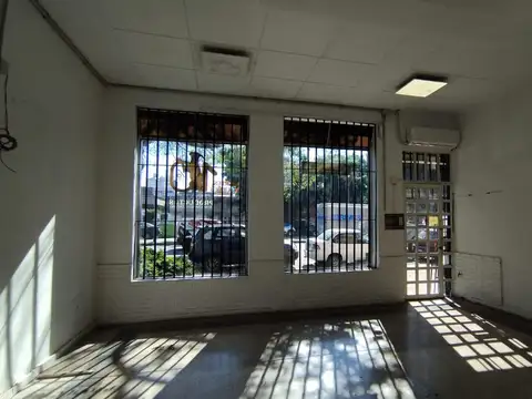 Local en Venta 50 años