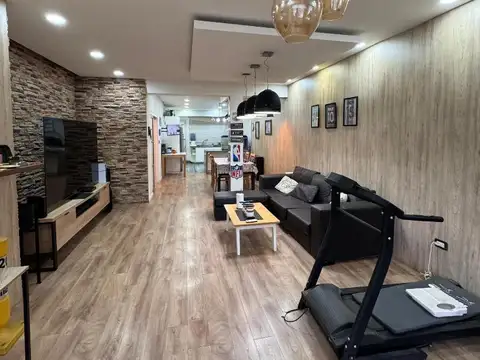 Casa 6 ambientes con 4 baños