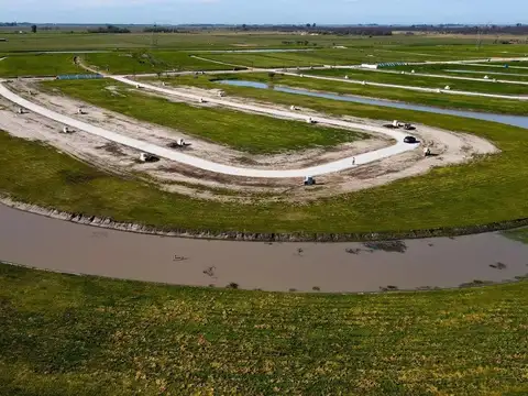 Venta lote a la laguna en el barrio privado Don Armando