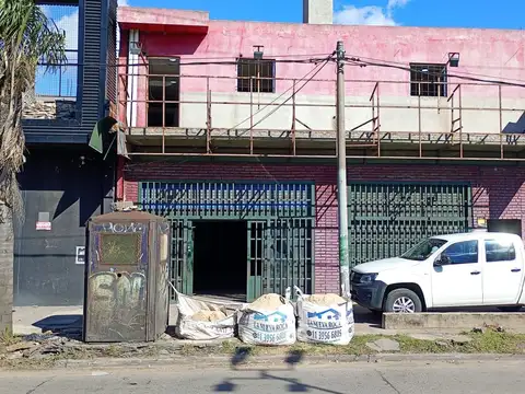 Local 340 m² sobre Av. Hipólito Yrigoyen, José C. Paz — 10 m de frente