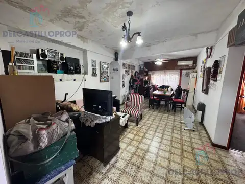 Depto Tipo Casa en Venta 40 años