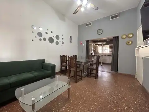 CASA Y DEPTO CON PARQUE - 2 FAMILIAS - LANÚS ESTE