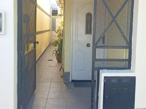Depto Tipo Casa en Venta de 4 ambientes