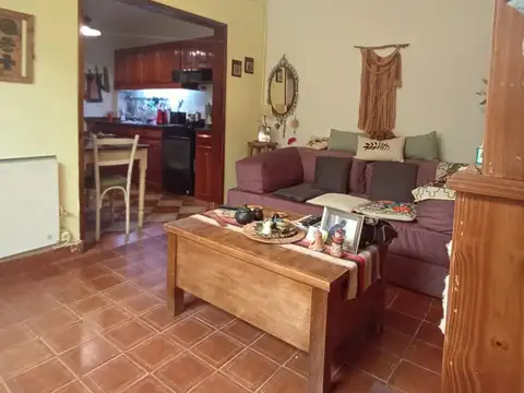 Depto Tipo Casa en Venta 46 años