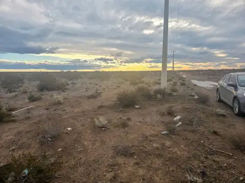 Venta lote en esquina meseta centenario