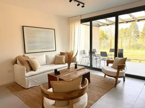 Casa en Venta en Pilar, USD 227.000