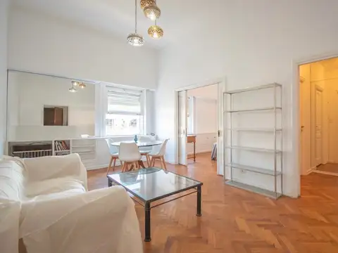 Venta 2 ambientes en Recoleta Edificio de Categoría oportunidad