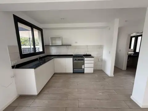 ALQUILER – Dúplex de 3 dormitorios en Housing Casa Norte – Argüello