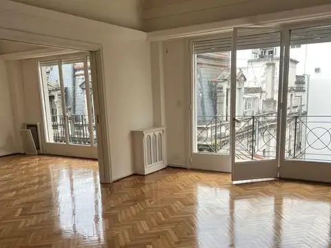 Departamento en Alquiler de 3 dormitorios