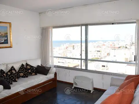 Venta apartamento. Península, Punta del Este.