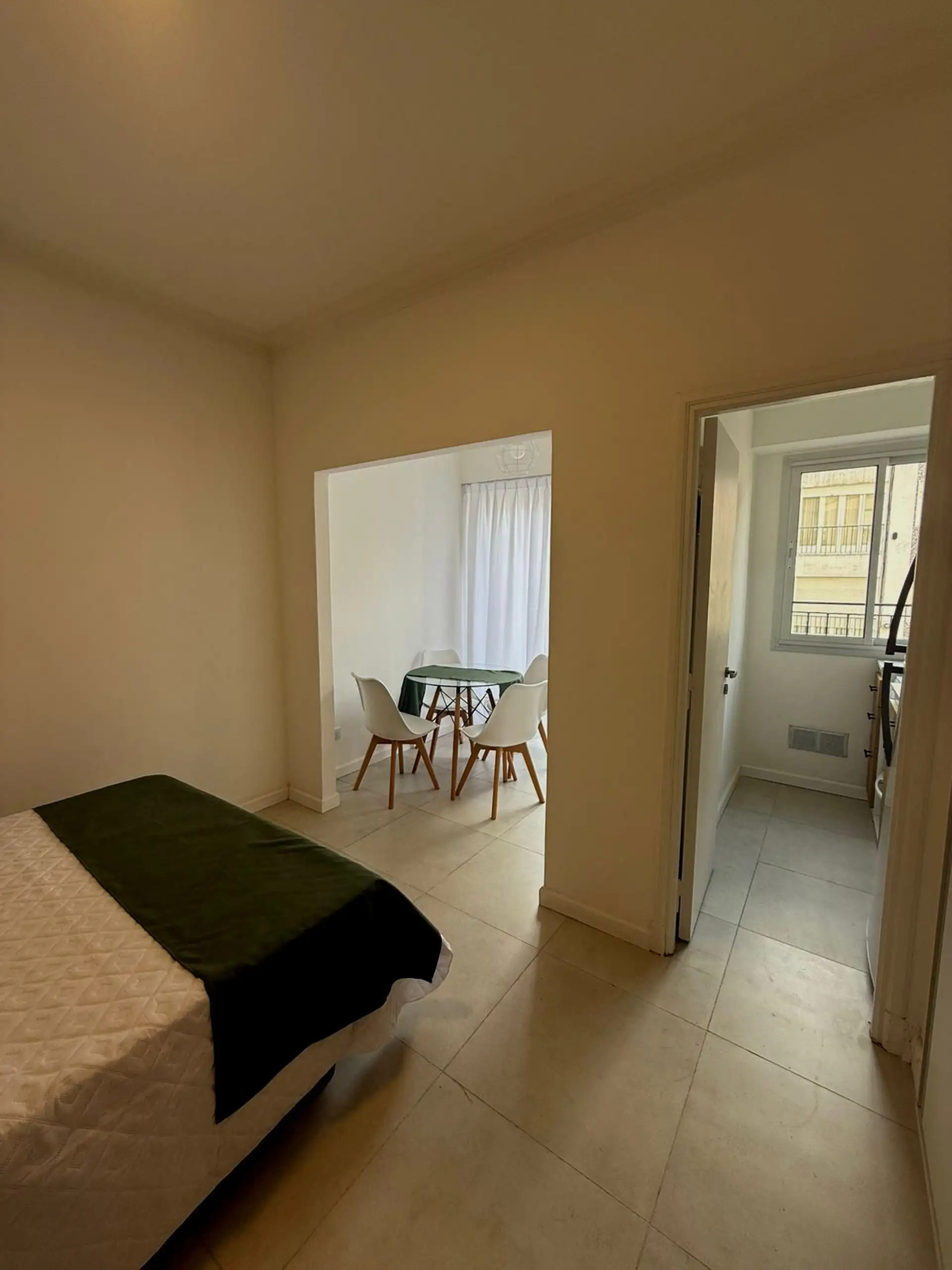 Depto monoambiente a nuevo, 25m² con balcón — Centro