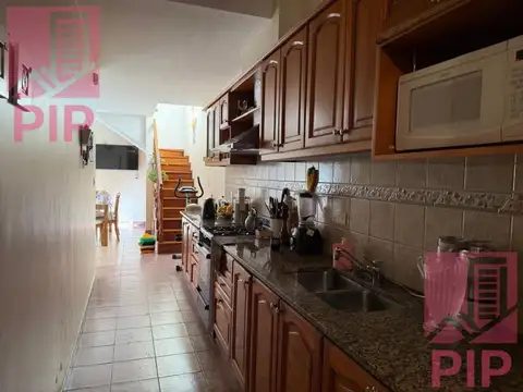 Casa en Venta en Haedo Sur, USD 240.000