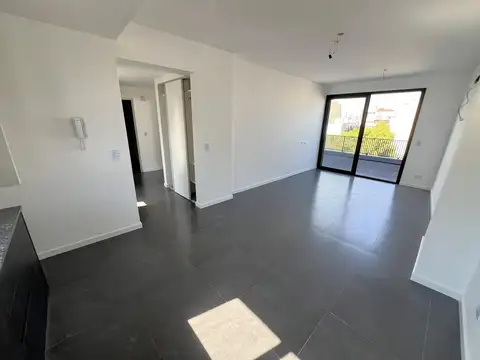 Excelente Departamento 2 ambientes amplios c/ Balcón aterrazado - 64.56 m2