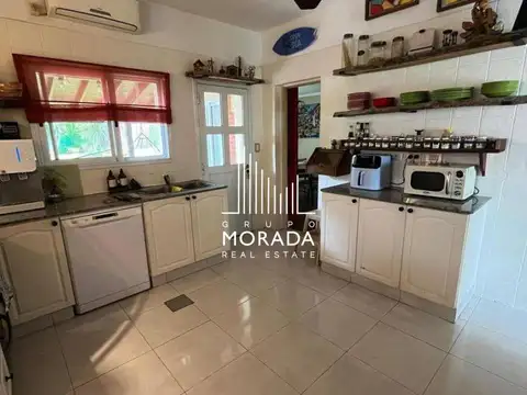 Casa 6 ambientes con 3 baños