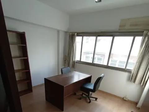 OFICINA EN VENTA, CALLE  VIRREY CEBALLOS 215 2ª ( BARRIO: MONTSERRAT)