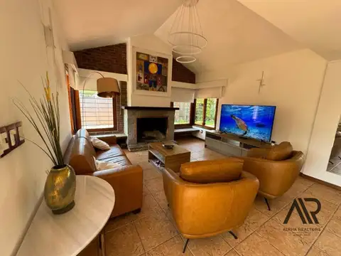 Venta Casa Tres Dormitorios Mas  Apartamento En Gran Terreno Colon Usd 295.000