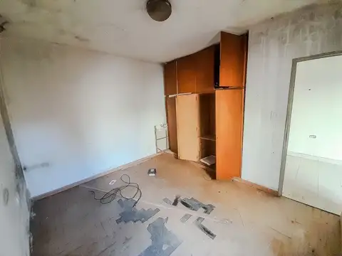 PH EN VENTA LA PLATA 1 DORMITORIO A RECICLAR