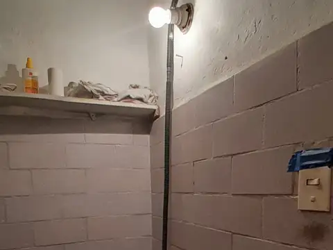 LOCAL CON MUY BUENA UBICACION