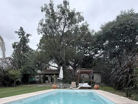 VENTA  B* La Almudena Hermosa Casa 1 planta con Pileta
