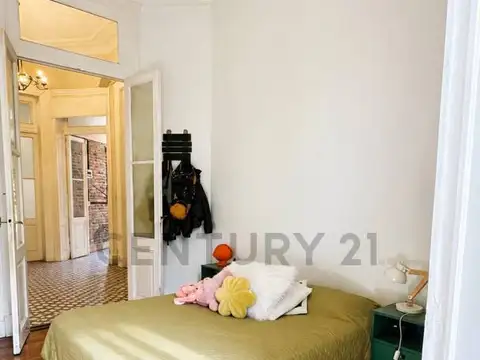 Departamento 5 ambientes con 2 baños
