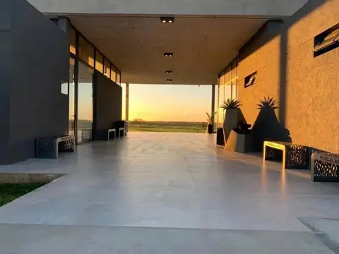 Terreno en Venta 20  mts Frente