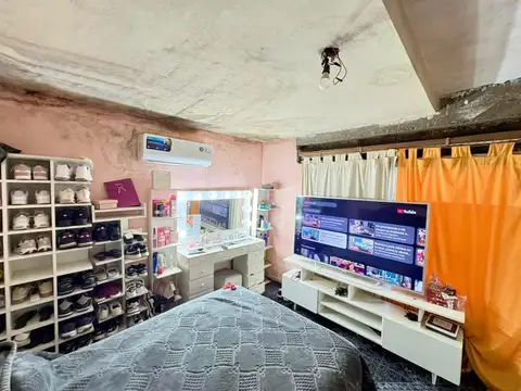 Casa 2 ambientes con 1 baño