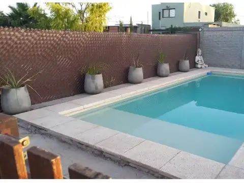 LOLA MORA 293 , Piso 0