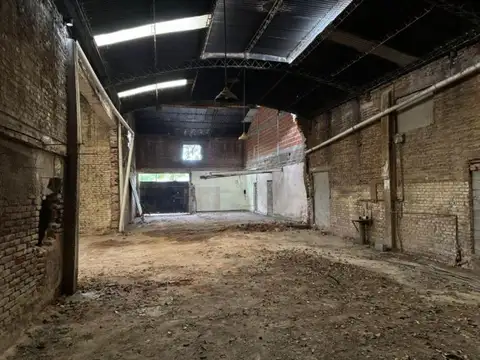 VENTA GALPONES EN BARRIO YOFRE SE ESCUCHAN OFERTAS