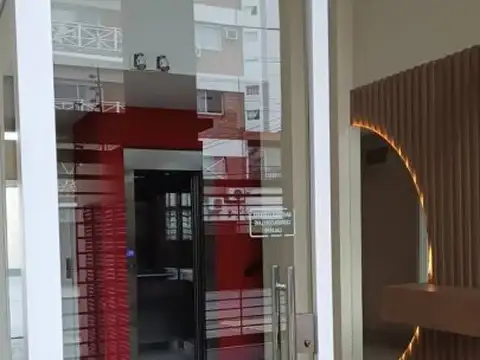 Departamento 2 ambientes con cochera en Lanus
