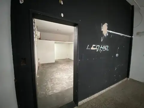 Local en Alquiler en El Palomar, $ 420.000
