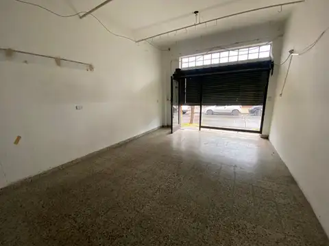 ALQUILER EN PALOMAR IDEAL DEPOSITO. EXPENSAS BAJAS
